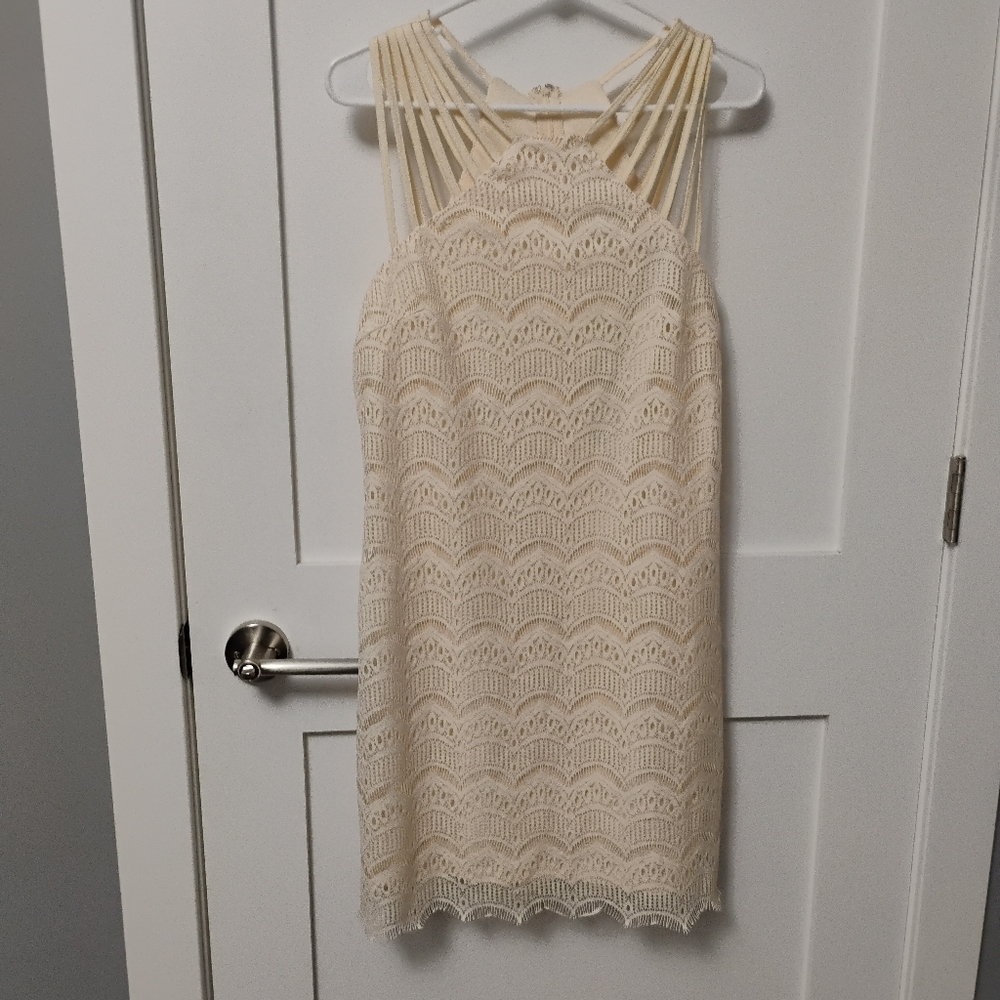 Dress - Picture 3 of 4